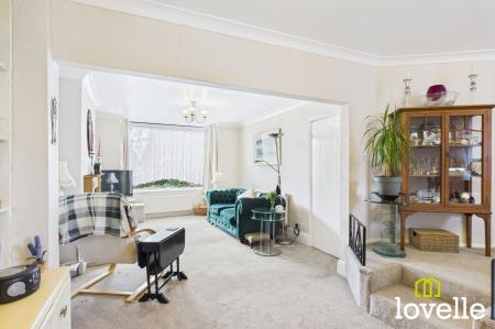 4 bedroom Semi-detached house for sale in Kingtree Avenue, Cottingham, HU16