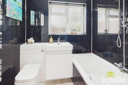 3 bedroom Detached house for sale in Sorrel Drive, Hull, HU5