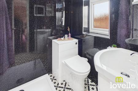 3 bedroom Detached house for sale in Sorrel Drive, Hull, HU5