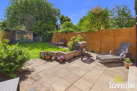 3 bedroom Semi-detached house for sale in Park Lane, Cottingham, HU16