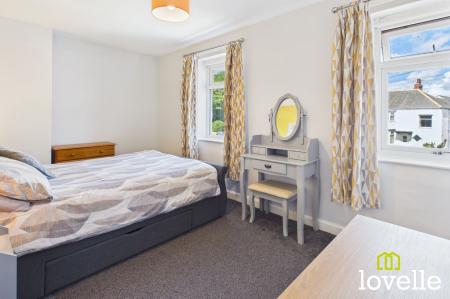 3 bedroom Semi-detached house for sale in Park Lane, Cottingham, HU16