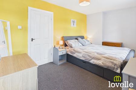3 bedroom Semi-detached house for sale in Park Lane, Cottingham, HU16