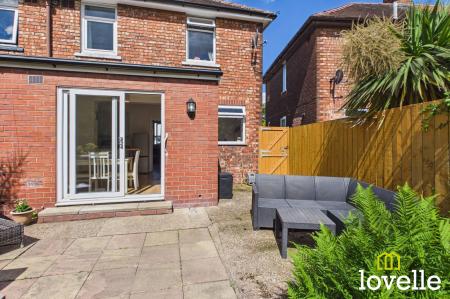 3 bedroom Semi-detached house for sale in Park Lane, Cottingham, HU16