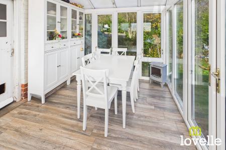 2 bedroom Semi-detached house for sale in Southwood Avenue, Cottingham, HU16
