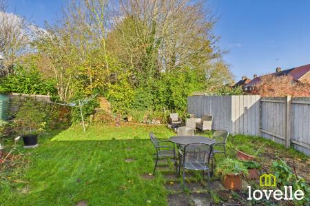 2 bedroom Semi-detached house for sale in Southwood Avenue, Cottingham, HU16