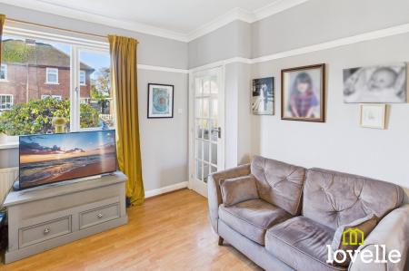 2 bedroom Semi-detached house for sale in Southwood Avenue, Cottingham, HU16