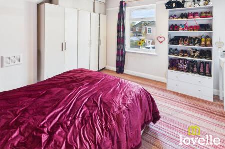 2 bedroom Semi-detached house for sale in Southwood Avenue, Cottingham, HU16