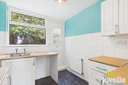 2 bedroom Terraced House to let in Belmont Street, Hull, HU9