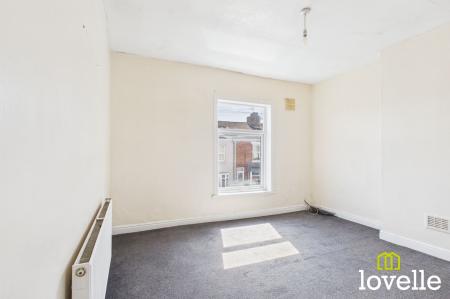 2 bedroom Terraced House to let in Belmont Street, Hull, HU9
