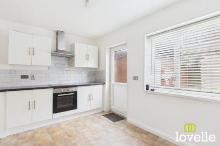 3 bedroom Terraced House to let in Falkland Road, Hull, HU9