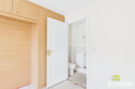 2 bedroom Flat for sale in Redhill Park, Hull, HU6