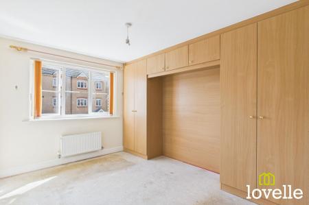 2 bedroom Flat for sale in Redhill Park, Hull, HU6