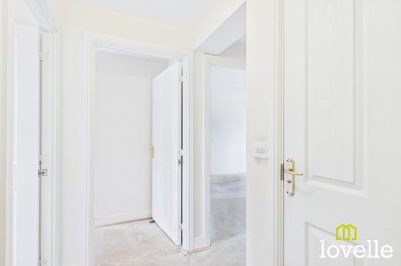 2 bedroom Flat for sale in Redhill Park, Hull, HU6
