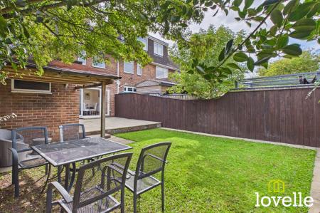 3 bedroom Terraced House for sale in Parkstone Road, Hull, HU6