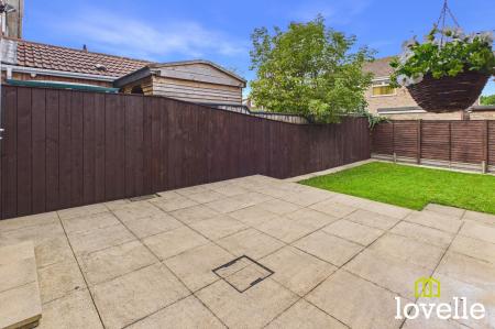 3 bedroom Terraced House for sale in Parkstone Road, Hull, HU6
