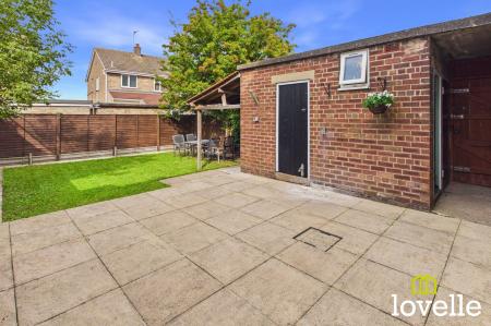3 bedroom Terraced House for sale in Parkstone Road, Hull, HU6