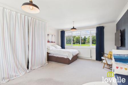 4 bedroom Detached house for sale in Millhouse Woods Lane, Cottingham, HU16