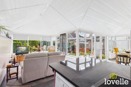 4 bedroom Detached house for sale in Millhouse Woods Lane, Cottingham, HU16