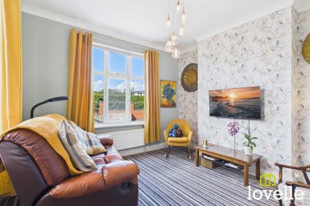 4 bedroom Detached house for sale in Millhouse Woods Lane, Cottingham, HU16