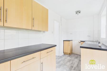 2 bedroom Terraced House to let in Pennine Way, Bransholme, HU7