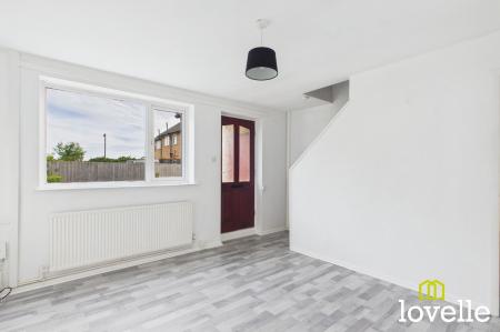 2 bedroom Terraced House to let in Pennine Way, Bransholme, HU7