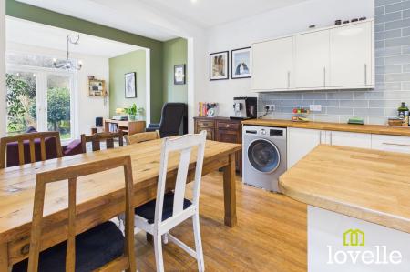 5 bedroom Terraced House for sale in Princes Avenue, Hull, HU5