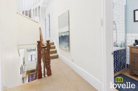 5 bedroom Terraced House for sale in Princes Avenue, Hull, HU5