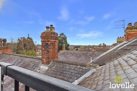 5 bedroom Terraced House for sale in Princes Avenue, Hull, HU5