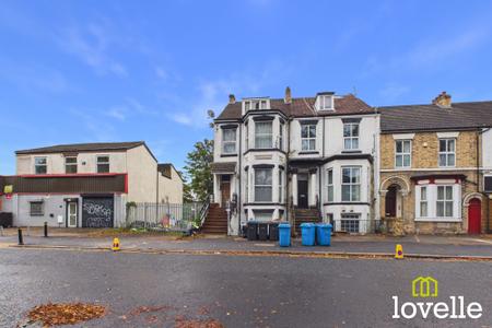 2 bedroom Flat for sale in Anlaby Road, Hull, HU3