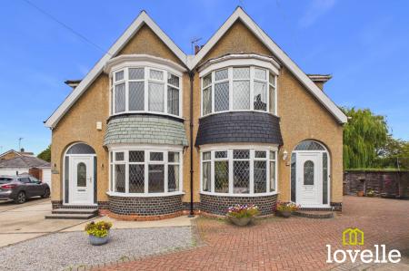 3 bedroom Semi-detached house for sale in Outlands Road, Cottingham, HU16