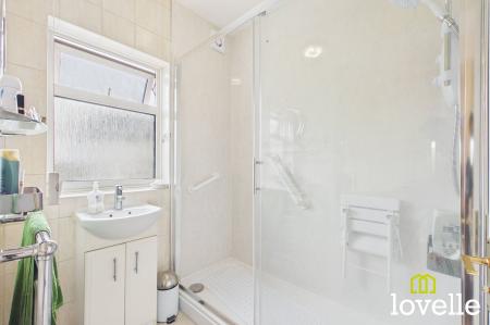 3 bedroom Semi-detached house for sale in Outlands Road, Cottingham, HU16