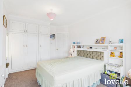 3 bedroom Semi-detached house for sale in Outlands Road, Cottingham, HU16