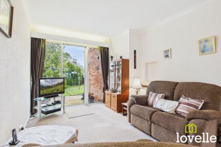 3 bedroom Semi-detached house for sale in Outlands Road, Cottingham, HU16