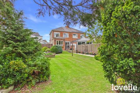 3 bedroom Semi-detached house for sale in Outlands Road, Cottingham, HU16