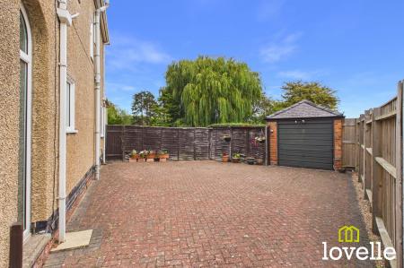 3 bedroom Semi-detached house for sale in Outlands Road, Cottingham, HU16