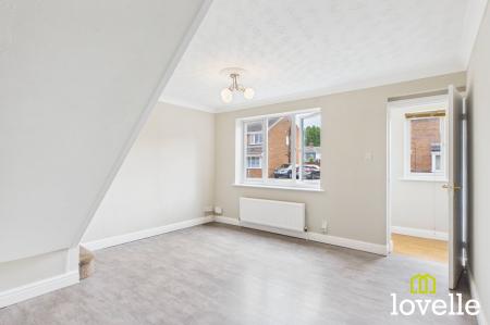 2 bedroom Semi-detached house for sale in Cawthorne Drive, Hull, HU4