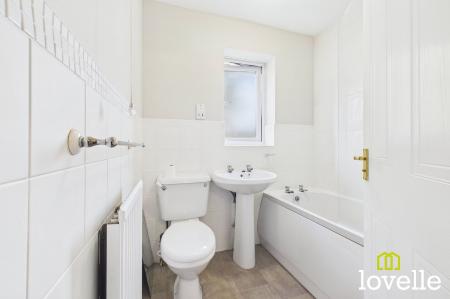 2 bedroom Semi-detached house for sale in Cawthorne Drive, Hull, HU4
