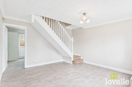 2 bedroom Semi-detached house for sale in Cawthorne Drive, Hull, HU4