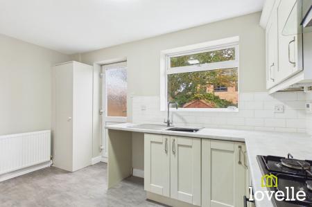 2 bedroom Semi-detached house for sale in Cawthorne Drive, Hull, HU4