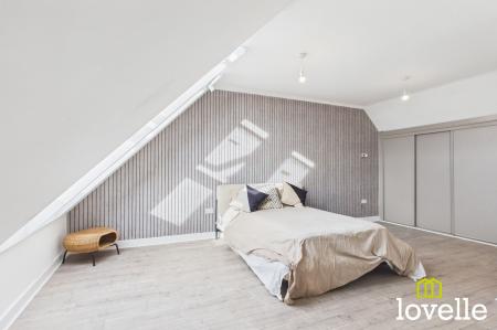 4 bedroom Semi-detached house for sale in Imperial Way, Hull, HU9