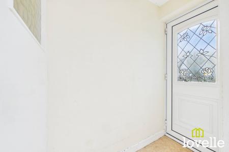 2 bedroom Terraced House for sale in Bedford Road, Hessle, HU13