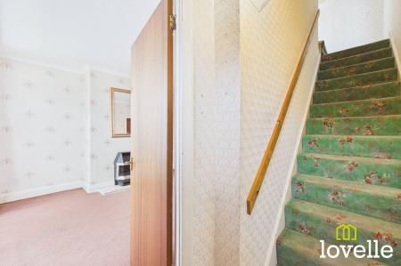 2 bedroom Terraced House for sale in Bedford Road, Hessle, HU13