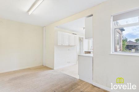 2 bedroom Terraced House for sale in Bedford Road, Hessle, HU13