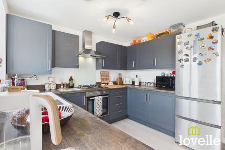 3 bedroom Detached house for sale in Mason Avenue, Hull, HU6