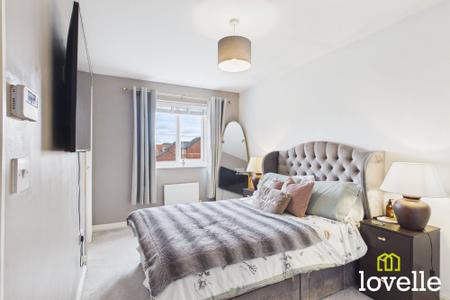 3 bedroom Detached house for sale in Mason Avenue, Hull, HU6