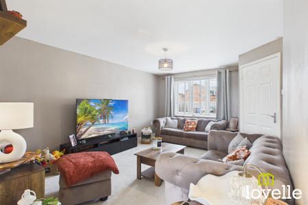 3 bedroom Detached house for sale in Mason Avenue, Hull, HU6