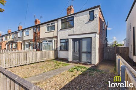 2 bedroom End of terrace house for sale in National Avenue, Hull, HU5