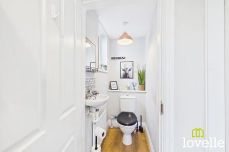 2 bedroom End of terrace house for sale in National Avenue, Hull, HU5