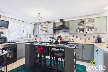 3 bedroom Terraced House for sale in Frampton Close, Bransholme, HU7