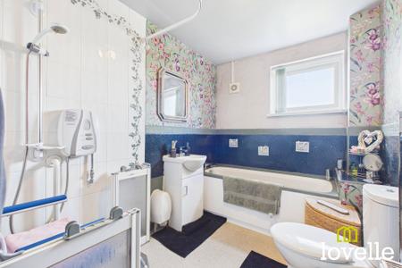 3 bedroom Terraced House for sale in Frampton Close, Bransholme, HU7